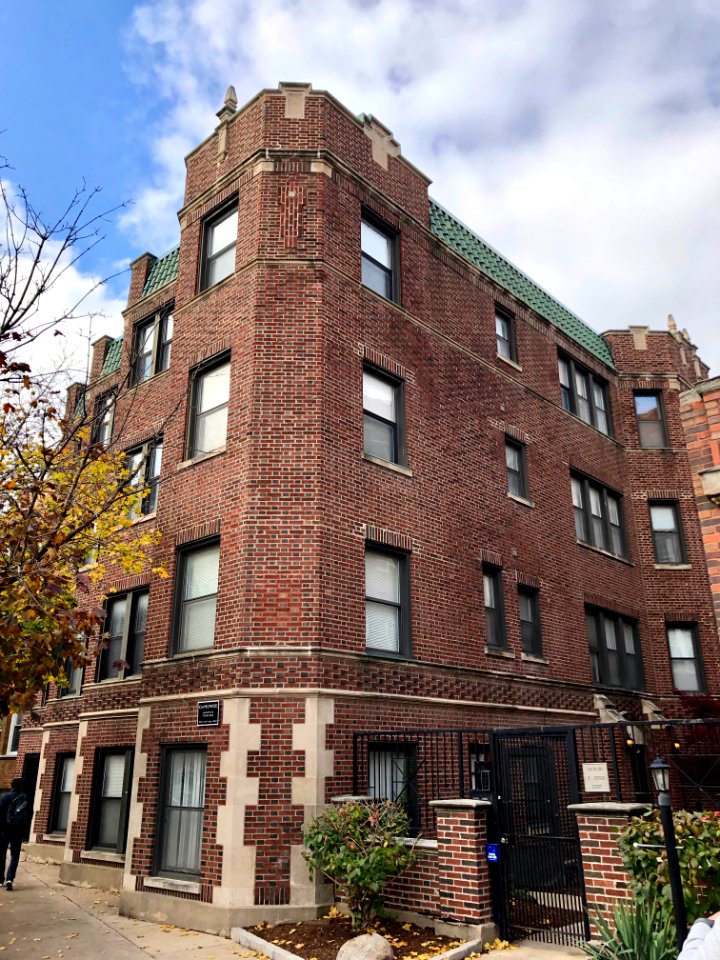 West Roscoe Street, Lakeview East, Chicago, IL 