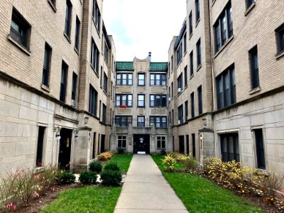 West Roscoe Street, Lakeview East, Chicago, IL 