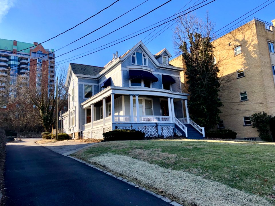 Luray Avenue, Walnut Hills, Cincinnati, OH 