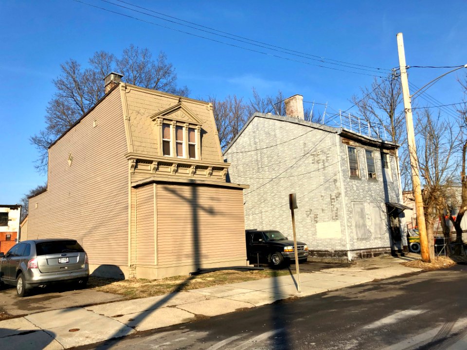 Elmore Court, Northside, Cincinnati, OH 
