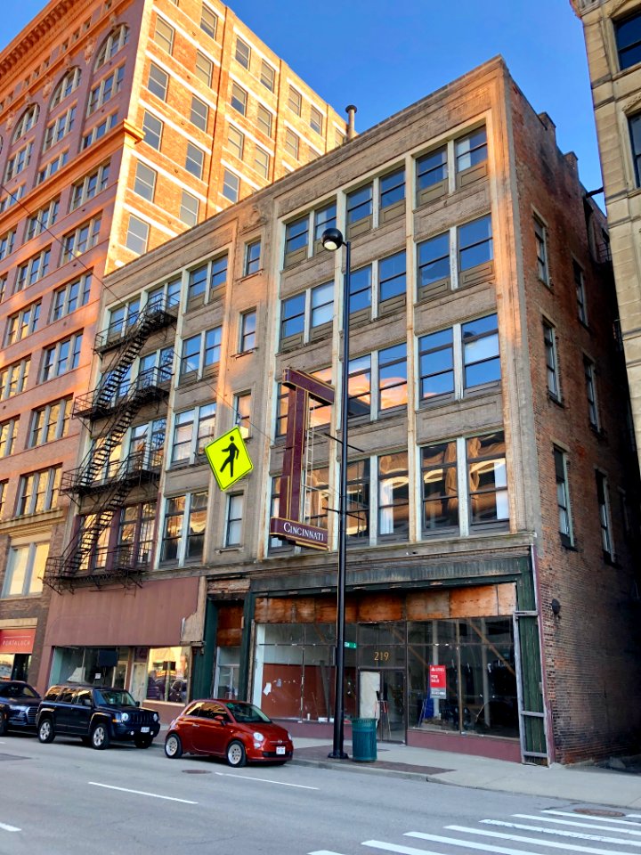 4th Street, Cincinnati, OH 