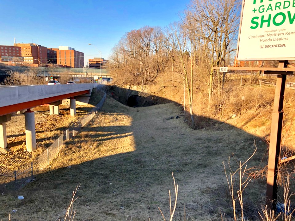 Oak Street Tunnel, Walnut Hills, Cincinnati, OH 