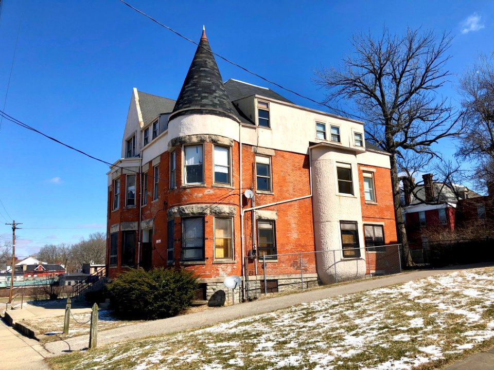 Stanton Avenue, Walnut Hills, Cincinnati, OH 