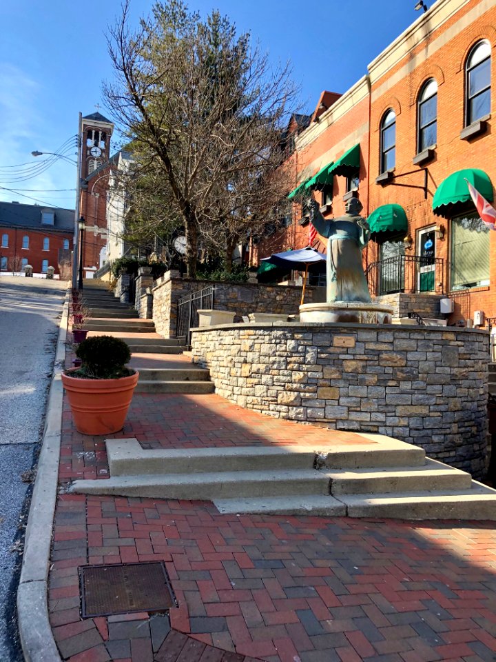 Pavilion Street, Mount Adams, Cincinnati, OH 