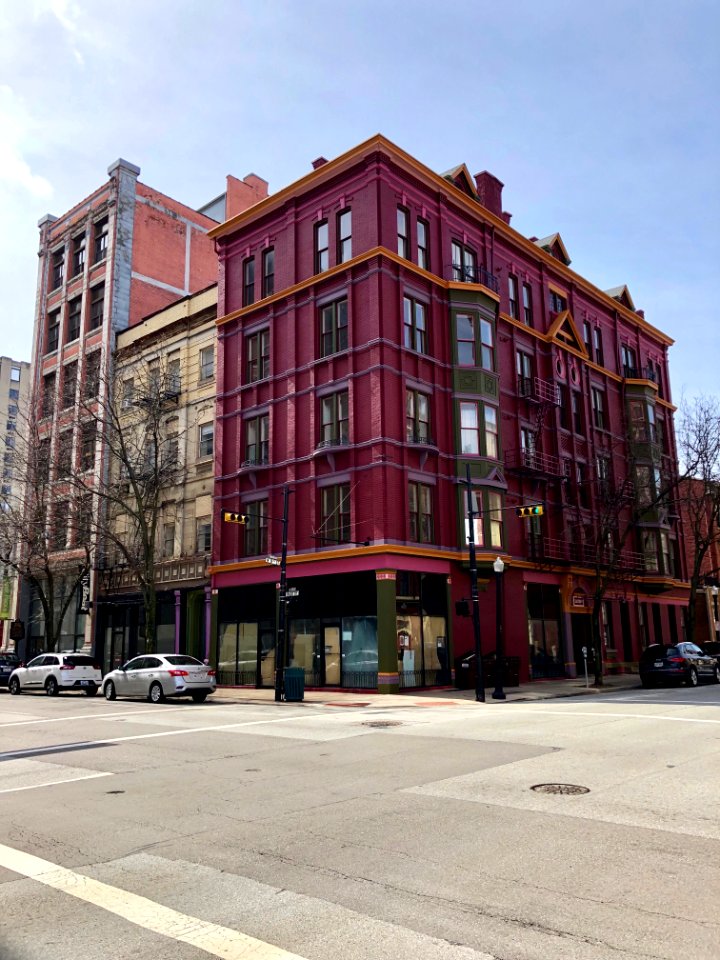 Saxony Apartment Building, Cincinnati, OH 