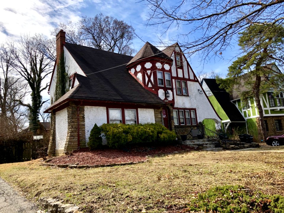 Avon Drive, Paddock Hills, Cincinnati, OH 