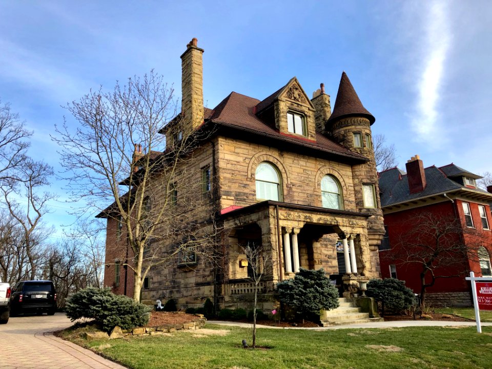 Fairfield Avenue, East Walnut Hills, Cincinnati, OH 