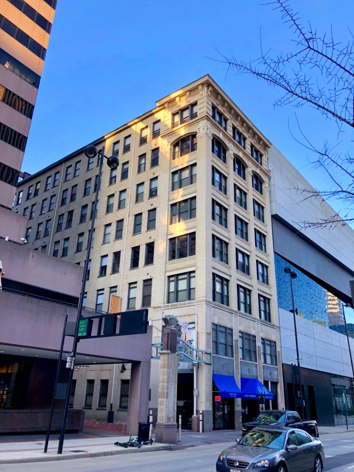 6th Street, Cincinnati, OH 