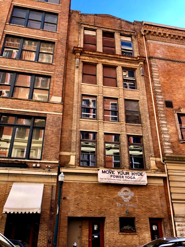 Shillito Place, Cincinnati Athletic Club Building, Cincinn… 