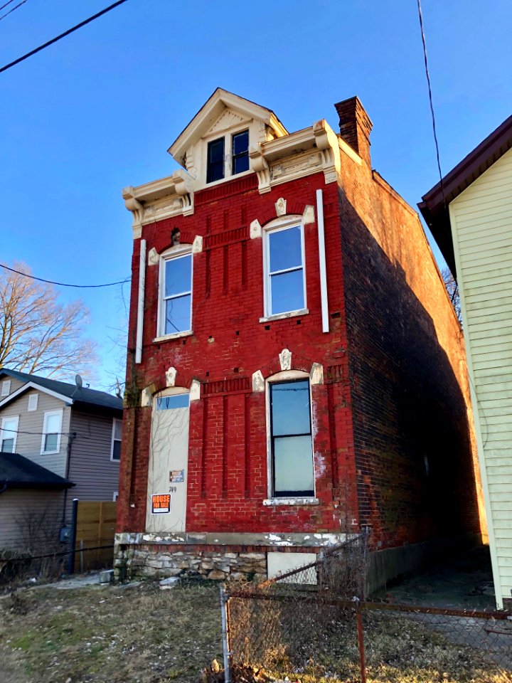 Wayne Street, Walnut Hills, Cincinnati, OH 