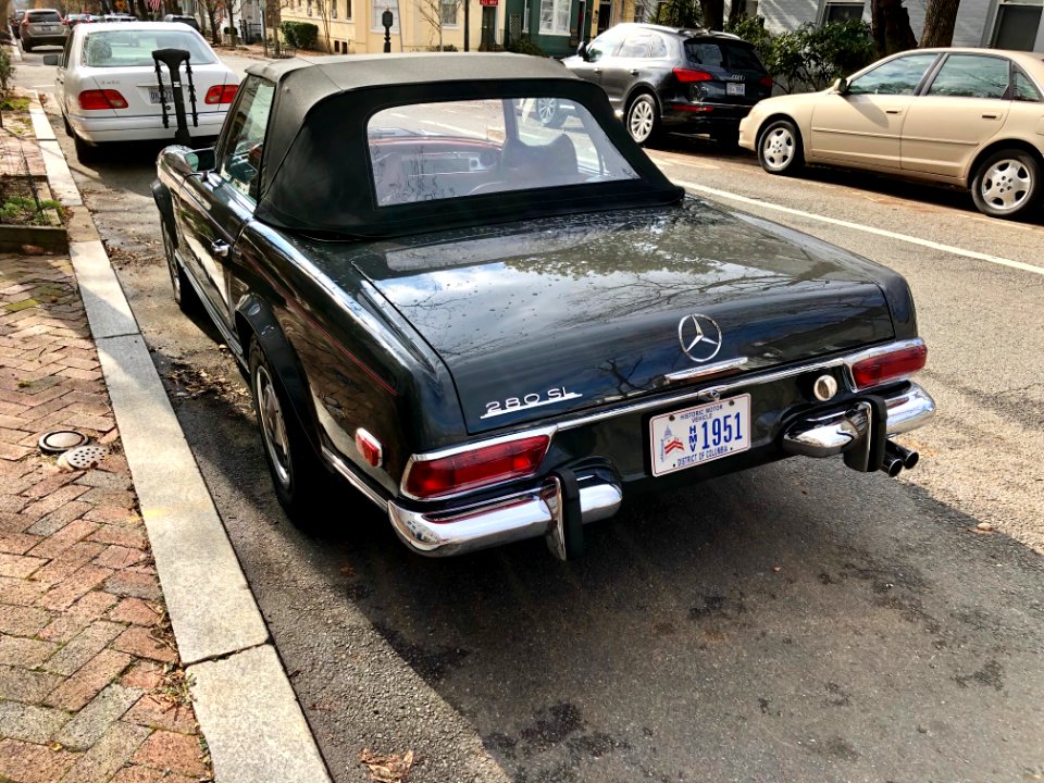 Mercedes 280 SL, Georgetown, Washington, DC 