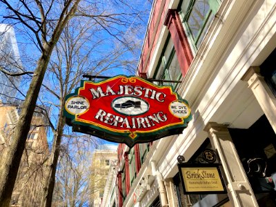 Majestic Repairing Sign, Atlanta, GA 