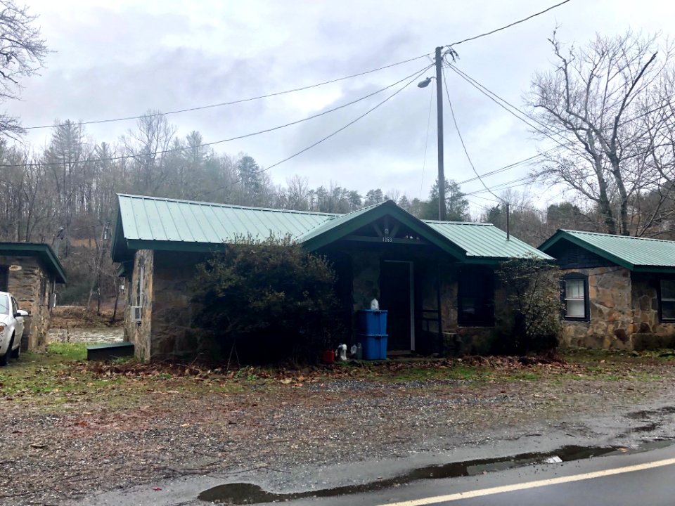 Carol's Cabins, Dillsboro, NC 