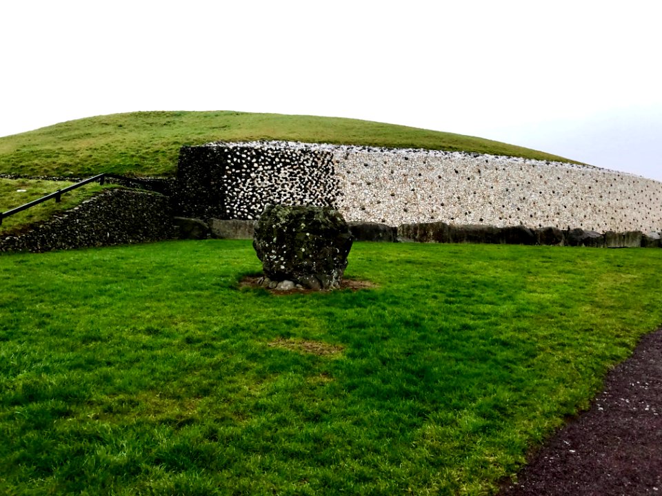 Newgrange (Sí an Bhrú) Monument, Donore, Éire 
