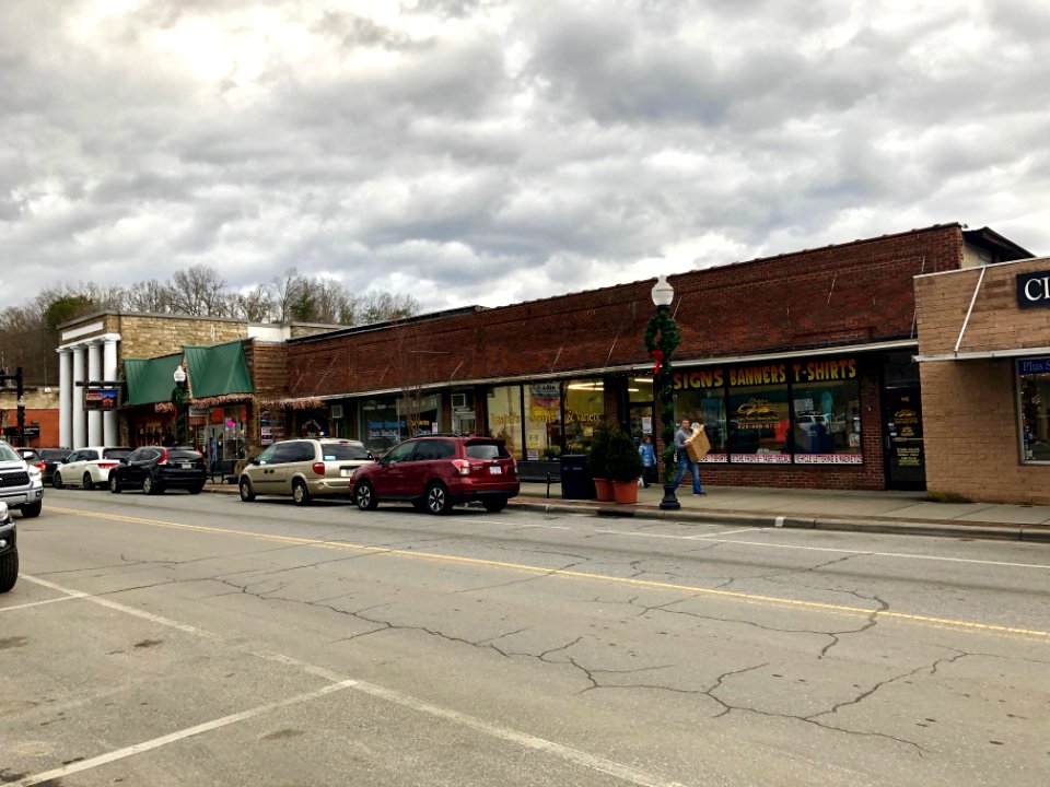 Everett Street, Bryson City, NC 