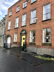 The Parade, Cill Chainnigh, Éire 
