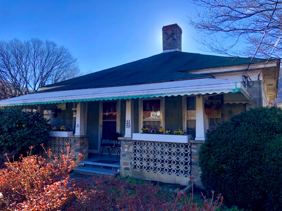 North Spring Street, Hot Springs, NC 