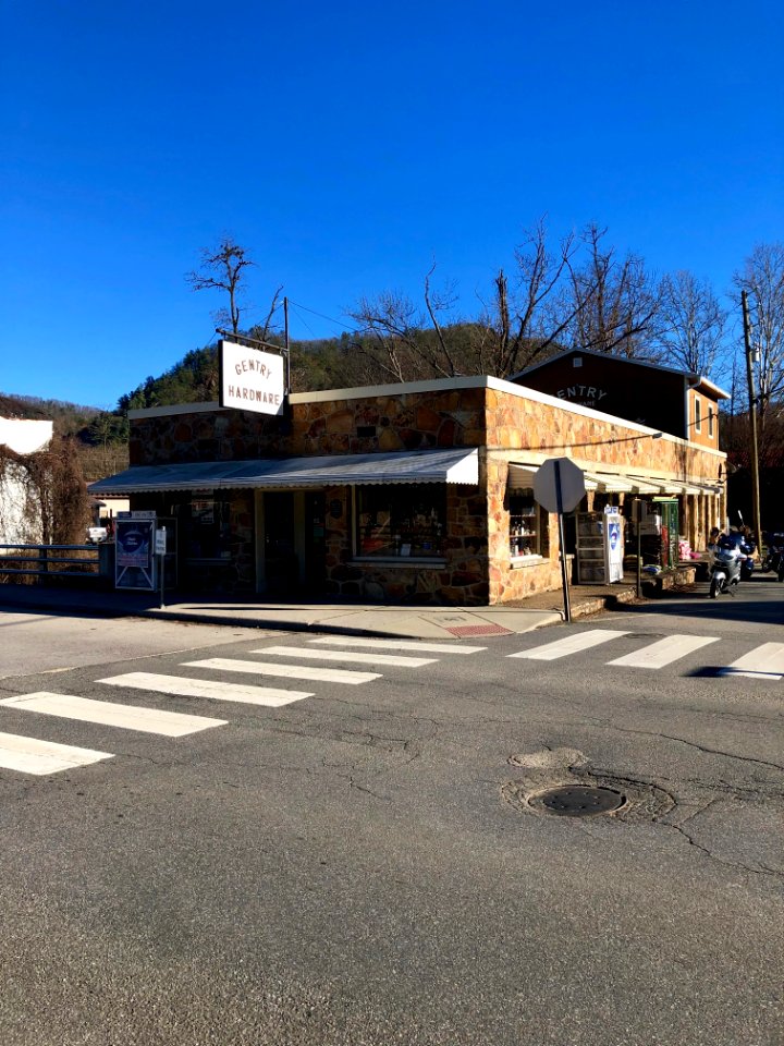 Gentry Hardware, Hot Springs, NC 