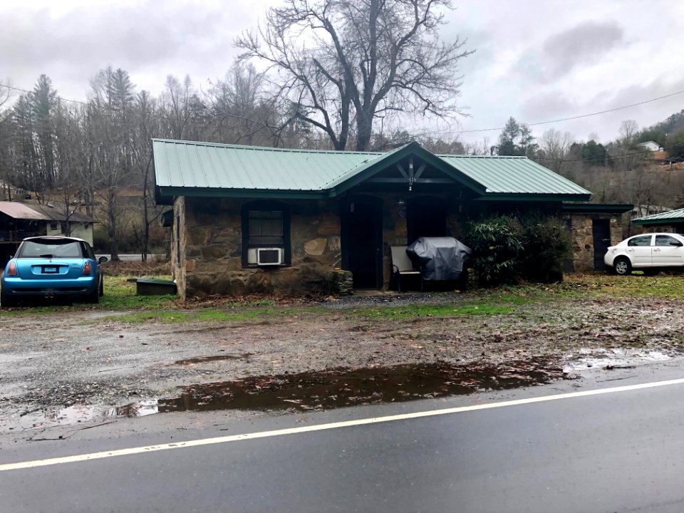 Carol's Cabins, Dillsboro, NC 