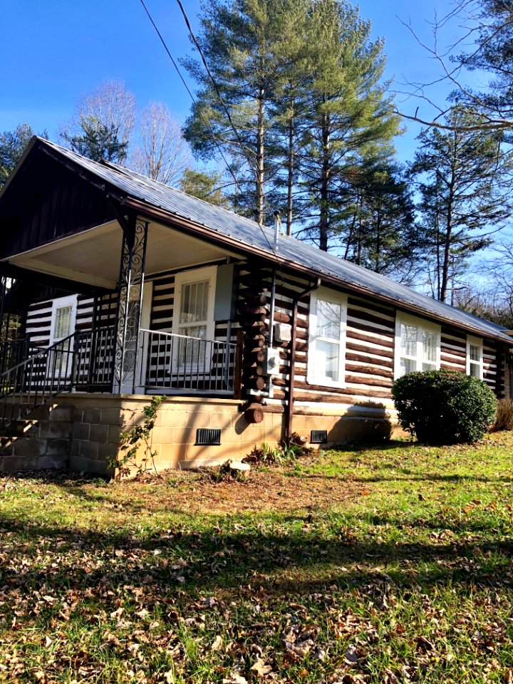 Lovedale Road, Sylva, NC 