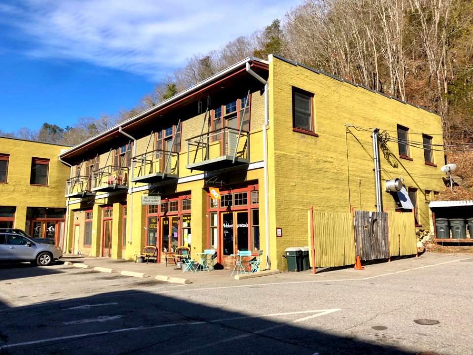 Marshall Chevrolet Company Building, Marshall, NC 