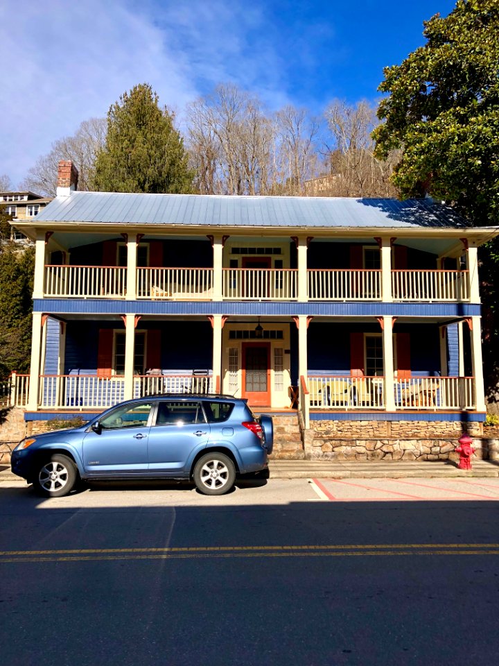 Colonel Lawrence M. Allen House, Marshall, NC 