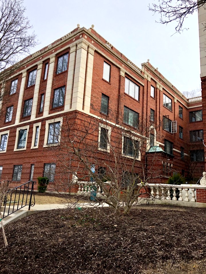 Ravenswood Apartments, Hyde Park, Cincinnati, OH 