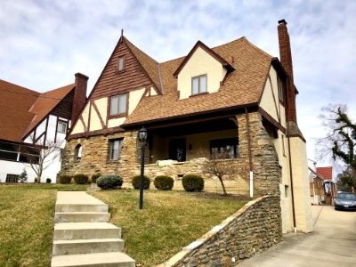 Egan Hills Drive, Paddock Hills, Cincinnati, OH 