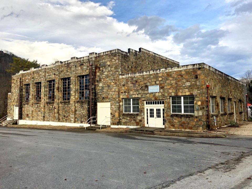 Old Stecoah Union School Gymnasium, Stecoah, NC 