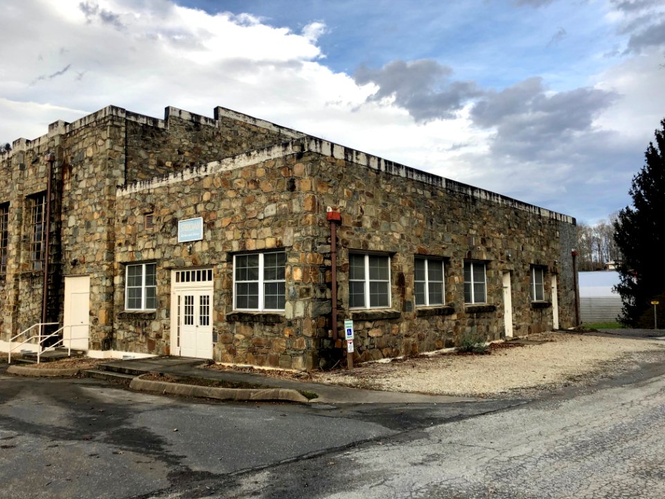 Old Stecoah Union School Gymnasium, Stecoah, NC 