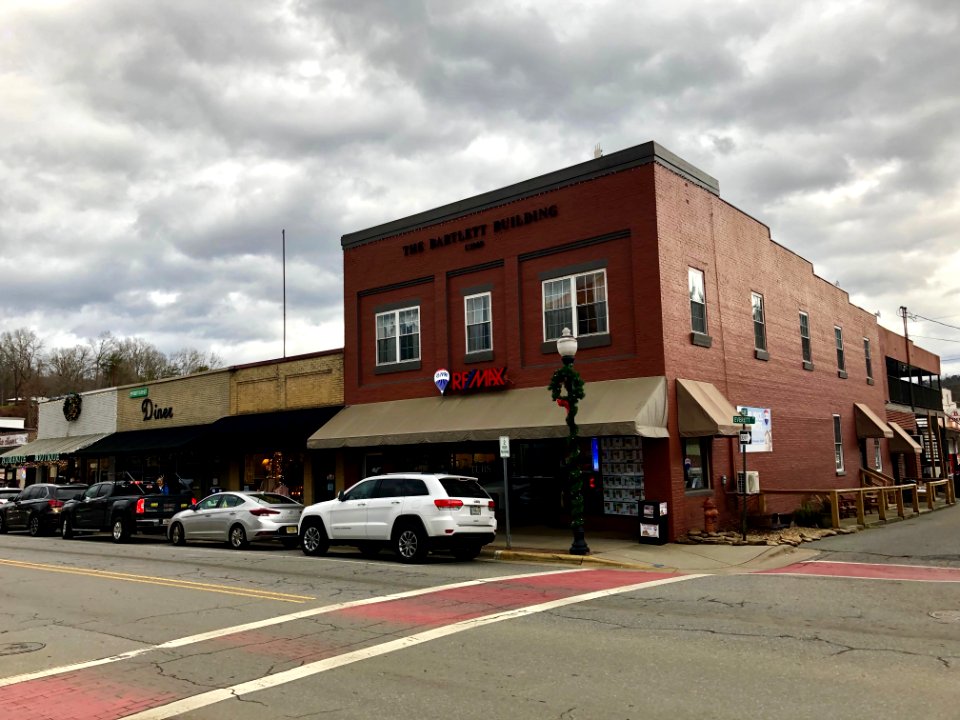 Everett Street, Bryson City, NC 
