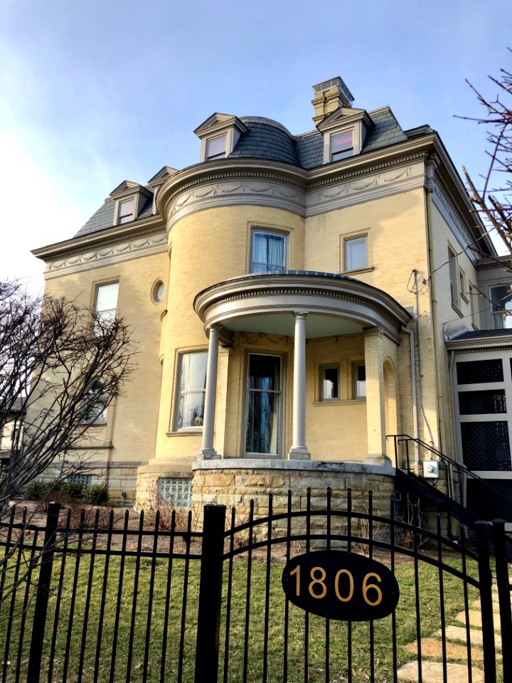 Fairfield Avenue, East Walnut Hills, Cincinnati, OH 