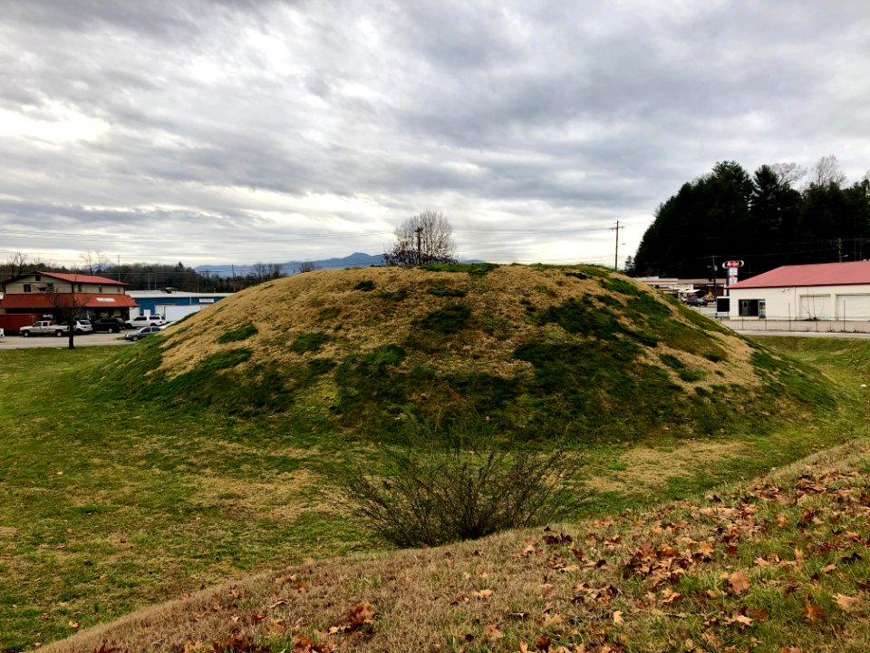 Nikwasi Mound, Franklin, NC 
