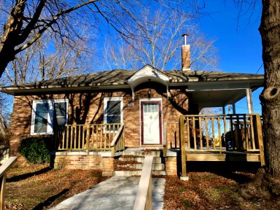 North Grove Street, Hendersonville, NC 