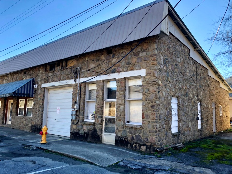 Andrews Avenue, Hot Springs, NC 
