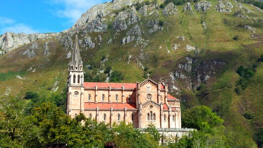 Picos de europa mountains green