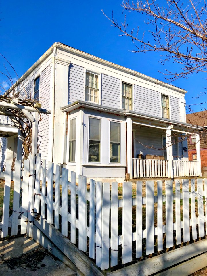 Samuel and Sally Wilson House, College Hill, Cincinnati, O… 