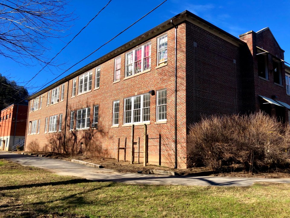 Old Marshall High School, Marshall, NC 