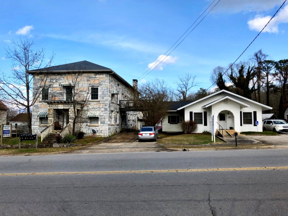 Peachtree Place Apartments, Murphy, NC 