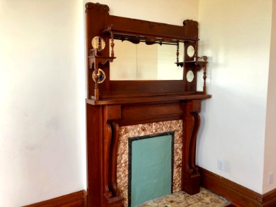 Fireplace, Metz House, Madison Road, Madisonville, Cincinn… 