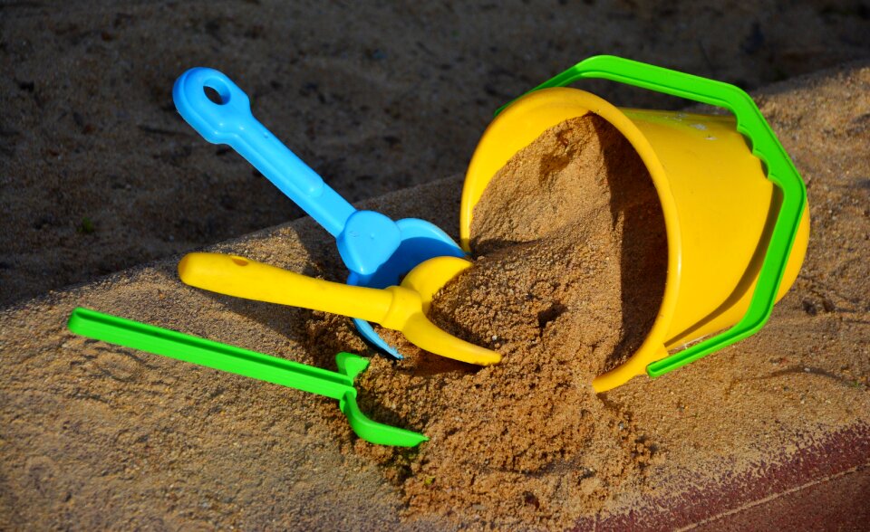 Cooperation together sand pit
