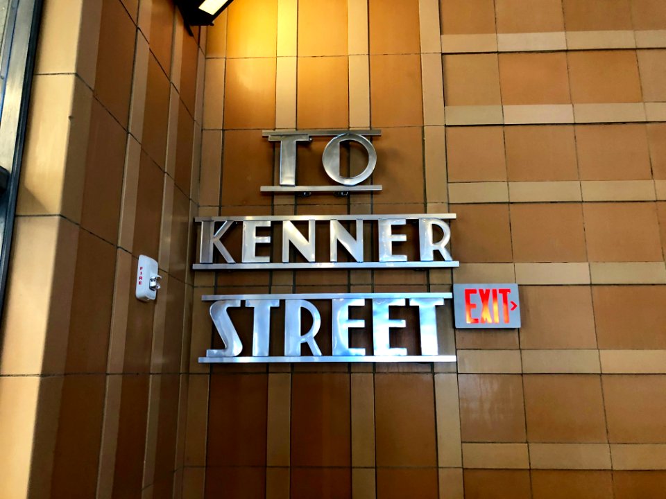To Kenner Street Sign, Cincinnati Union Terminal, Queensga… 