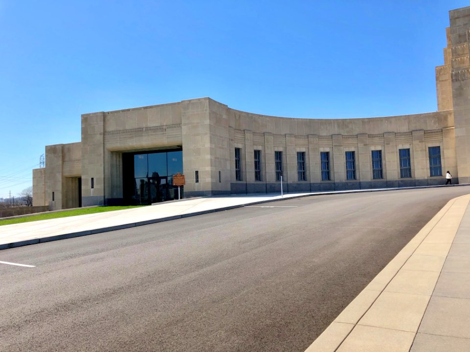 Outgoing Taxis & Motor Coaches Wing, Cincinnati Union Term… 