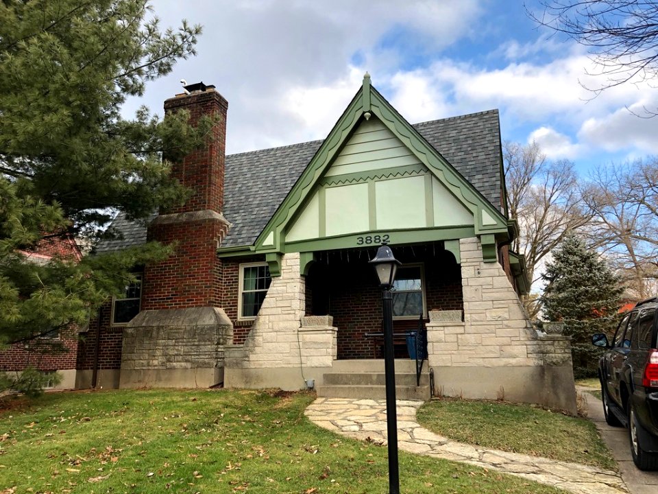 Drakewood Drive, Oakley, Cincinnati, OH 