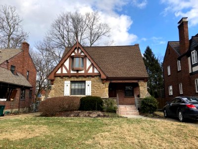 Drakewood Drive, Oakley, Cincinnati, OH 