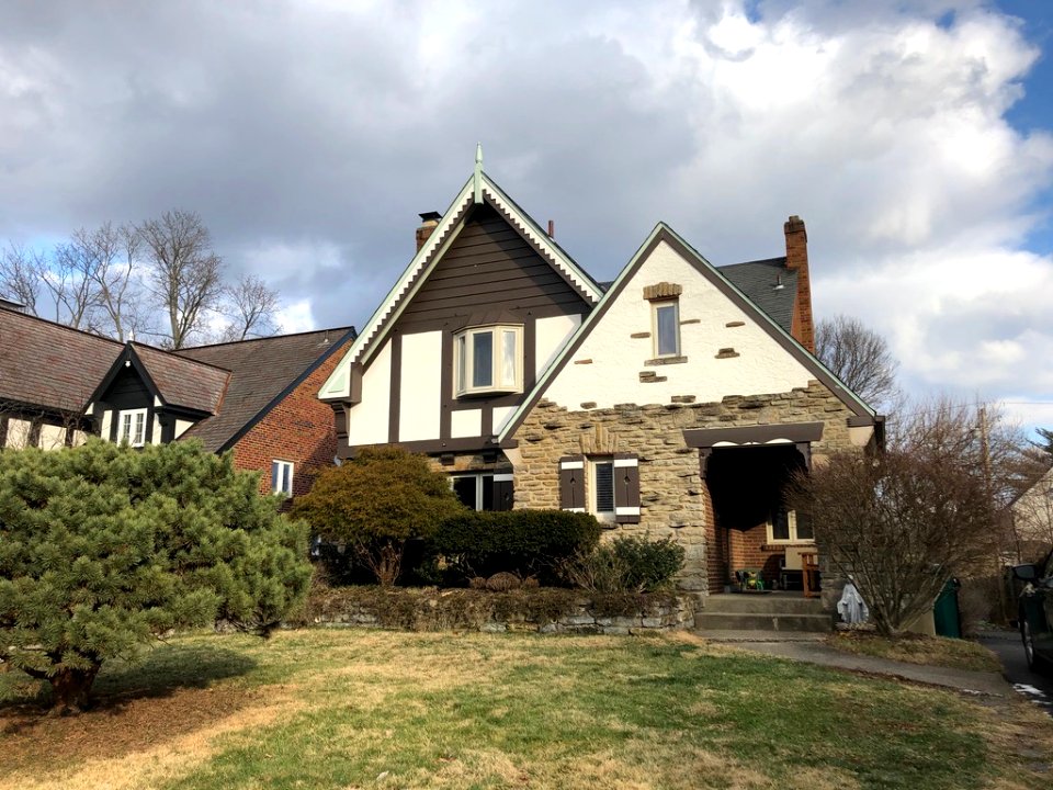 Drakewood Drive, Oakley, Cincinnati, OH 