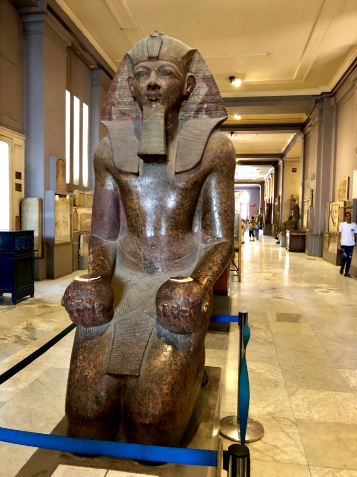 Statue, Egyptian Museum, al-Qāhirah, CG, EGY 