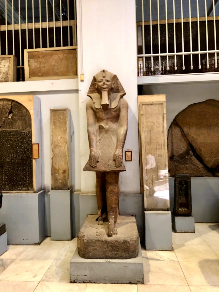 Statue, Egyptian Museum, al-Qāhirah, CG, EGY 