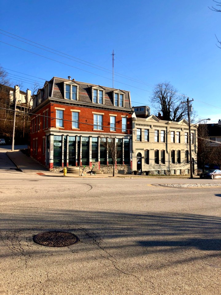 Gilbert Avenue, Walnut Hills, Cincinnati, OH 