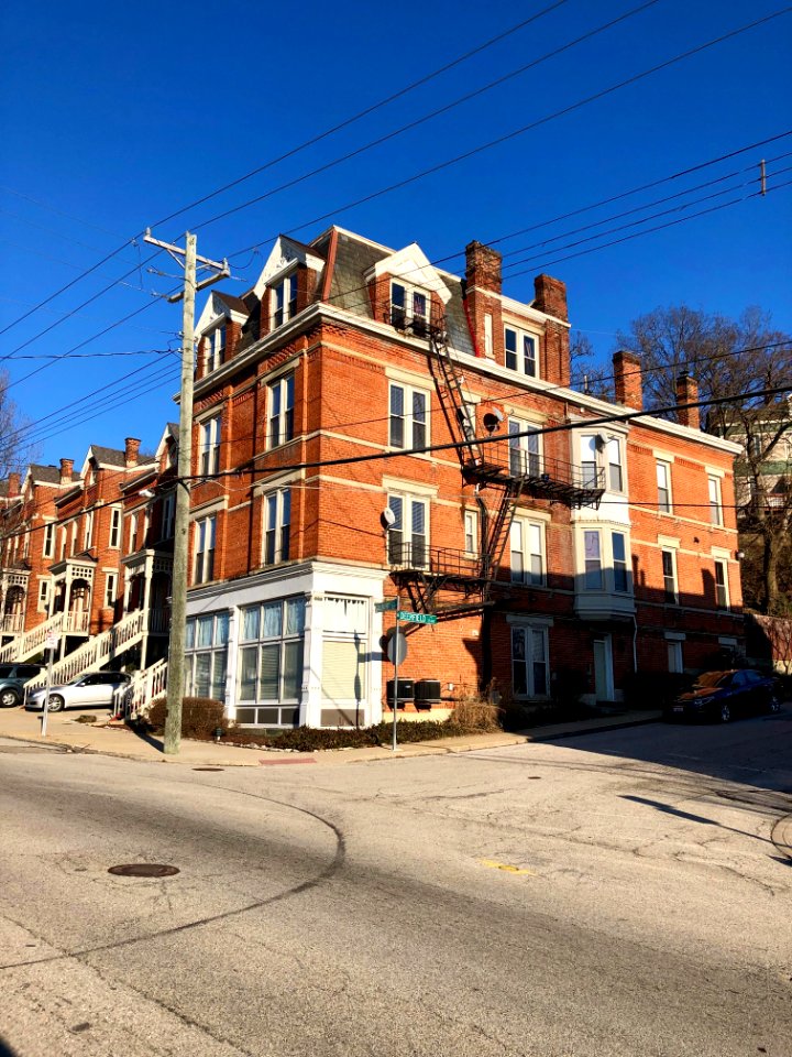 Gilbert Avenue, Walnut Hills, Cincinnati, OH 